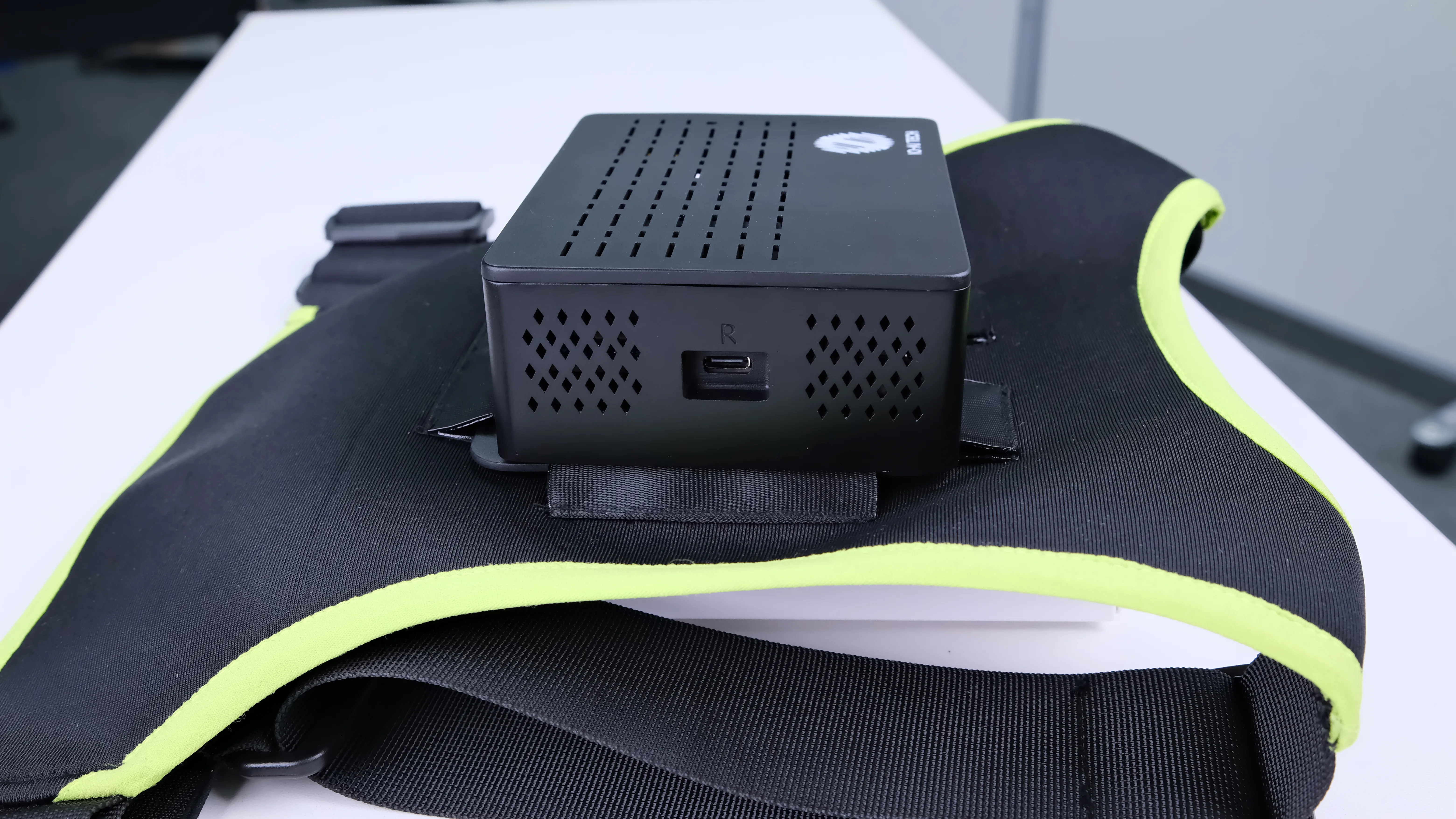 右侧夹爪接口示意图