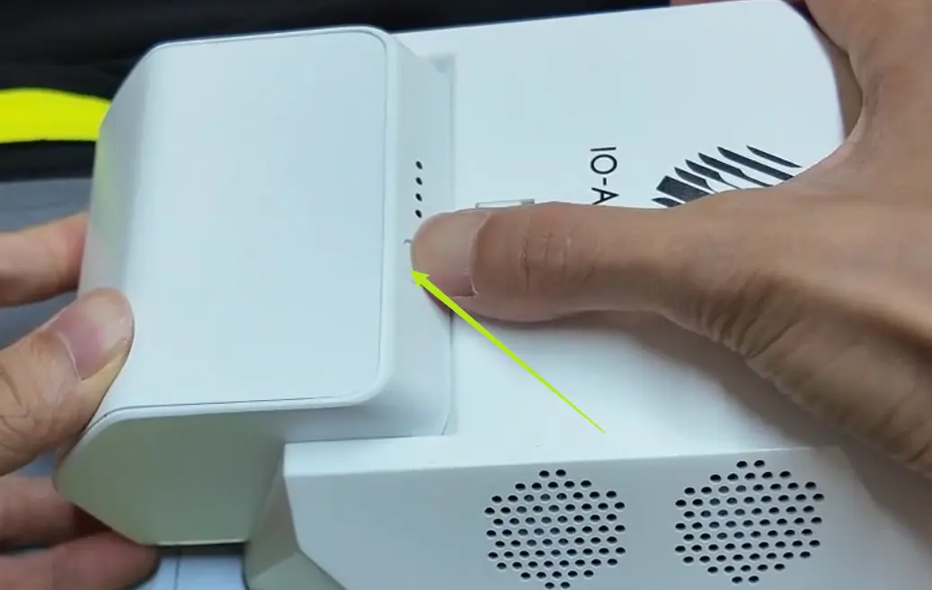 TeleSuit主控电池长按按钮启动