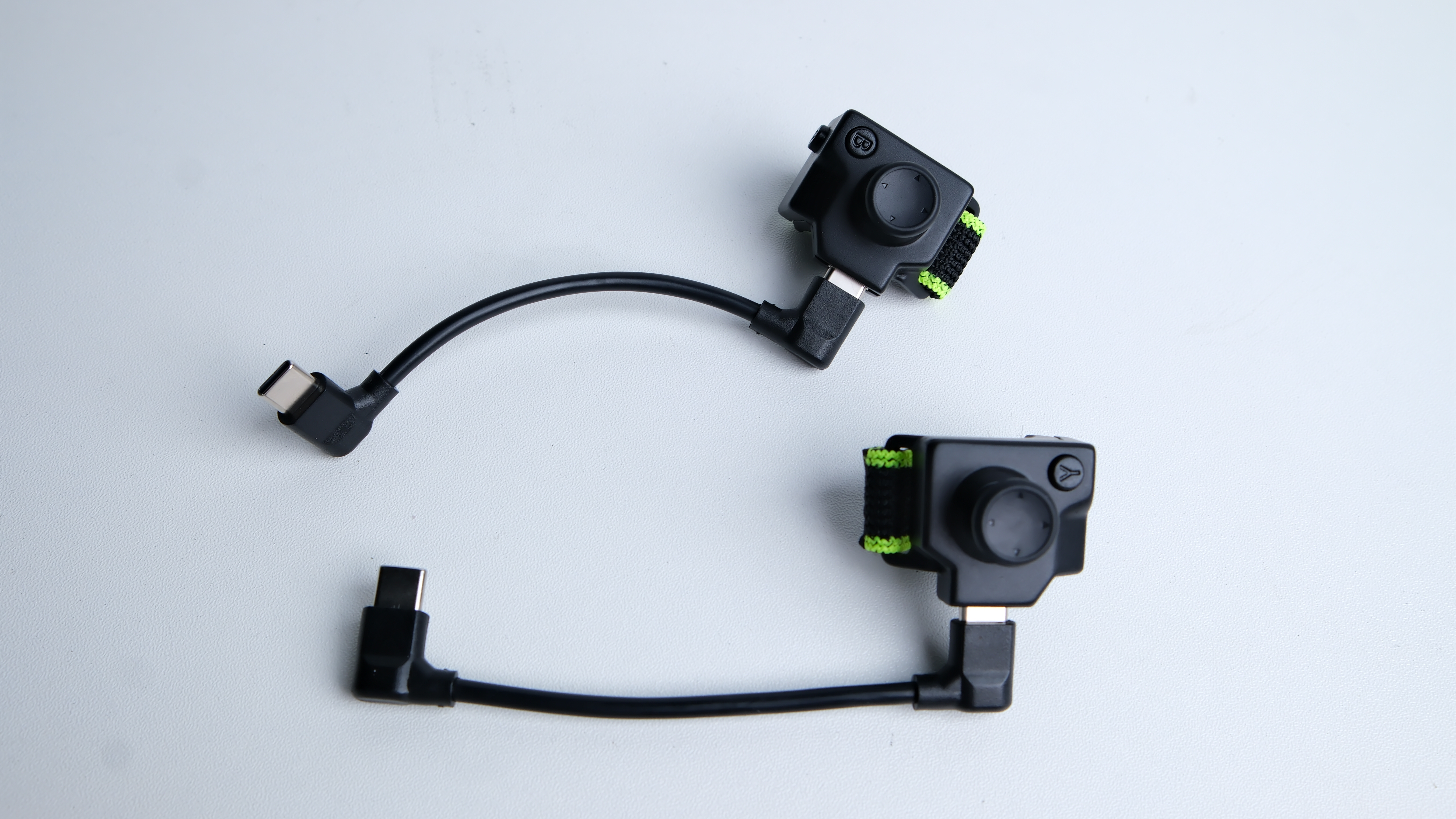 Finger control unit close-up
